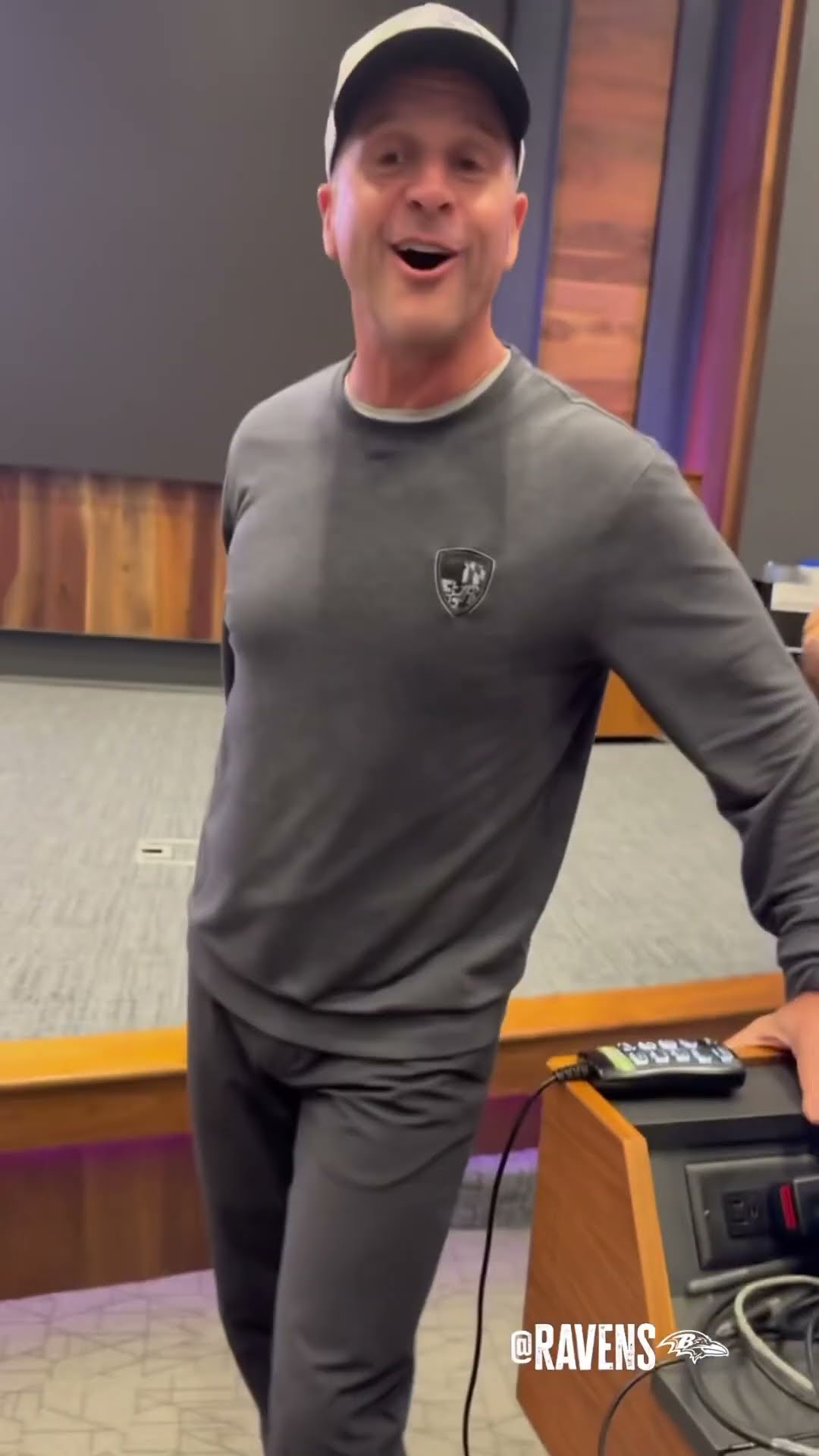 Ravens players wear tshirts of Harbs for his bday ??